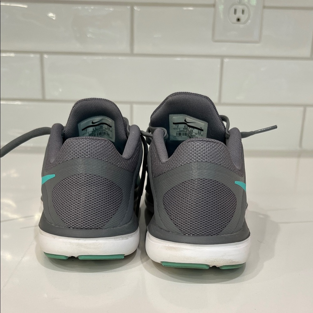 Nike Women's Athletic Shoes in Gray and Teal - Picture 5 of 6